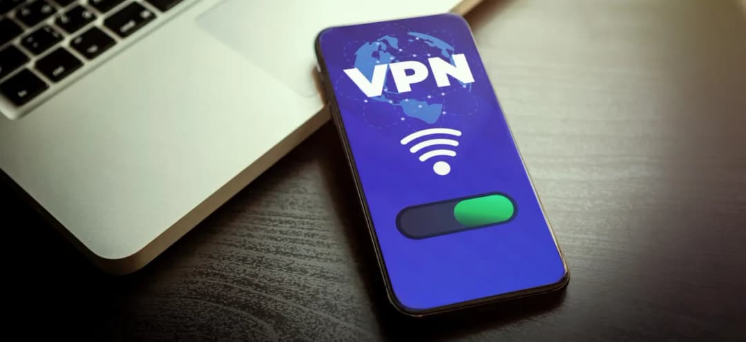 Jak włączyć VPN na telefonie i zabezpieczyć swoją prywatność